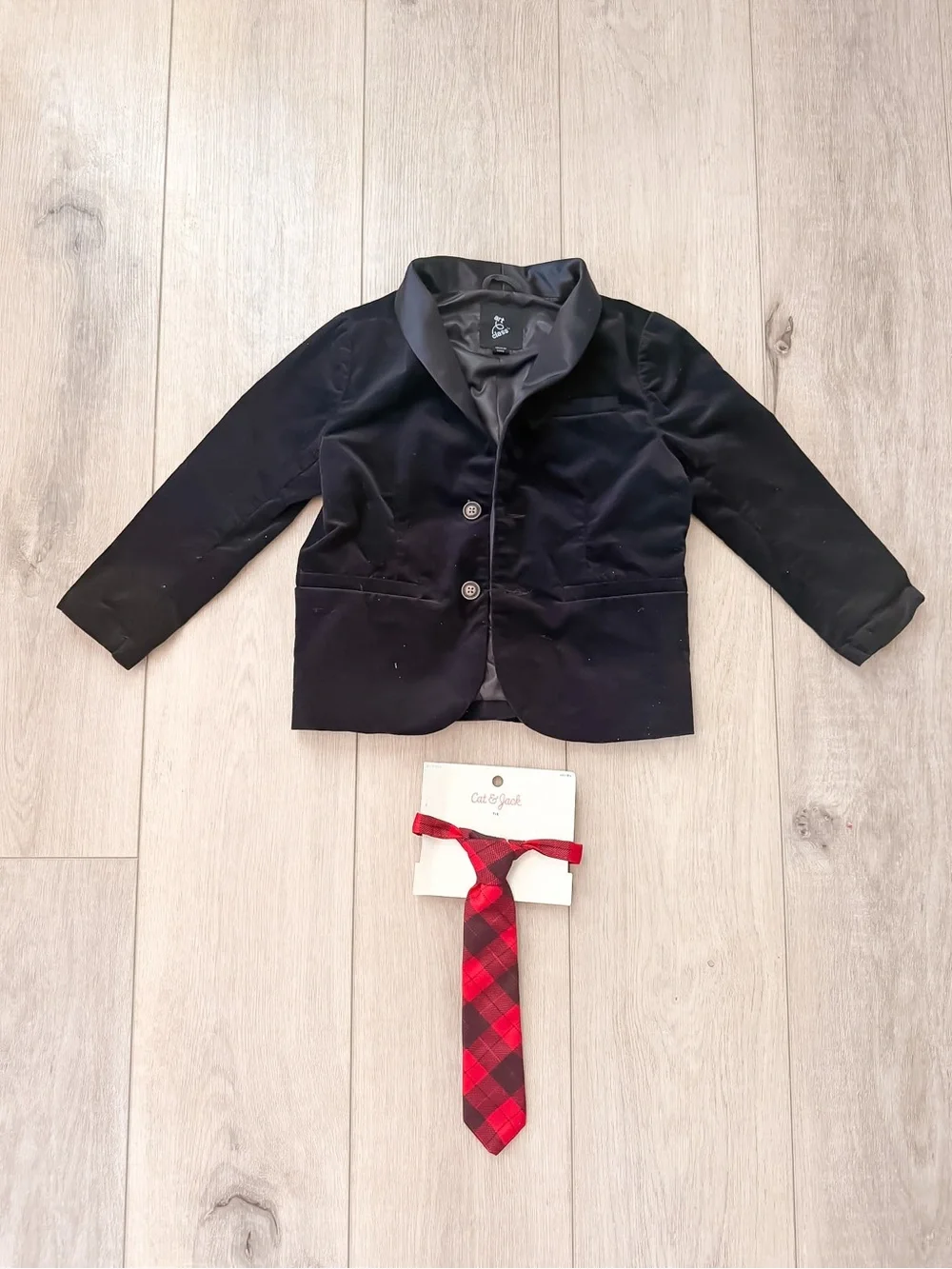 BOYS CUTE AND TRENDY FALL WINTER HOLIDAY CHRISTMAS CLOTHING BUNDLE SIZE 4T
